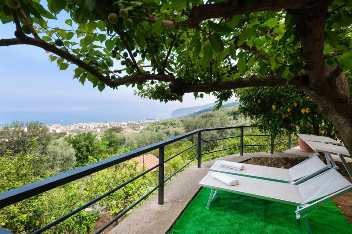 Sorrentovibes - Sea View Rooftop Apartment With Jacuzzi & Garden Eksteriør billede