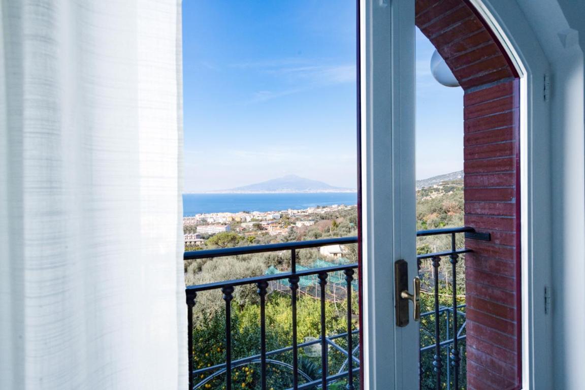 Sorrentovibes - Sea View Rooftop Apartment With Jacuzzi & Garden Eksteriør billede